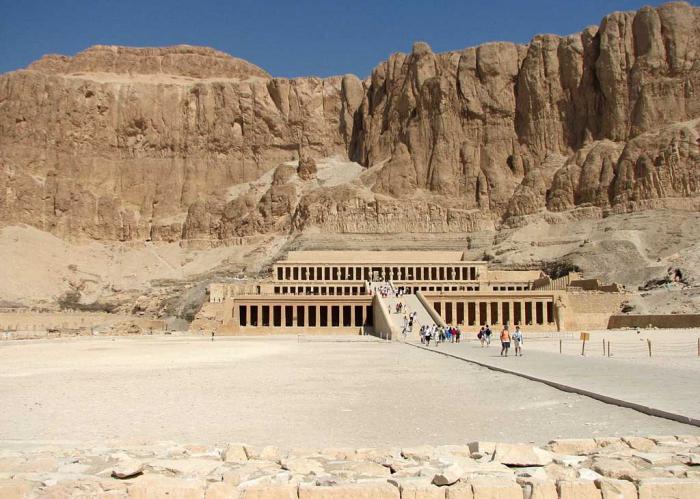 амон храм у Луксору
